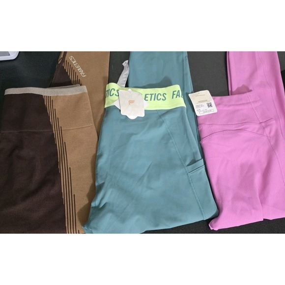 Fabletics Pants - NWT Fabletics Oasis High Rise Ribbed Legging On The Go Fusion Active 3pc Sz L